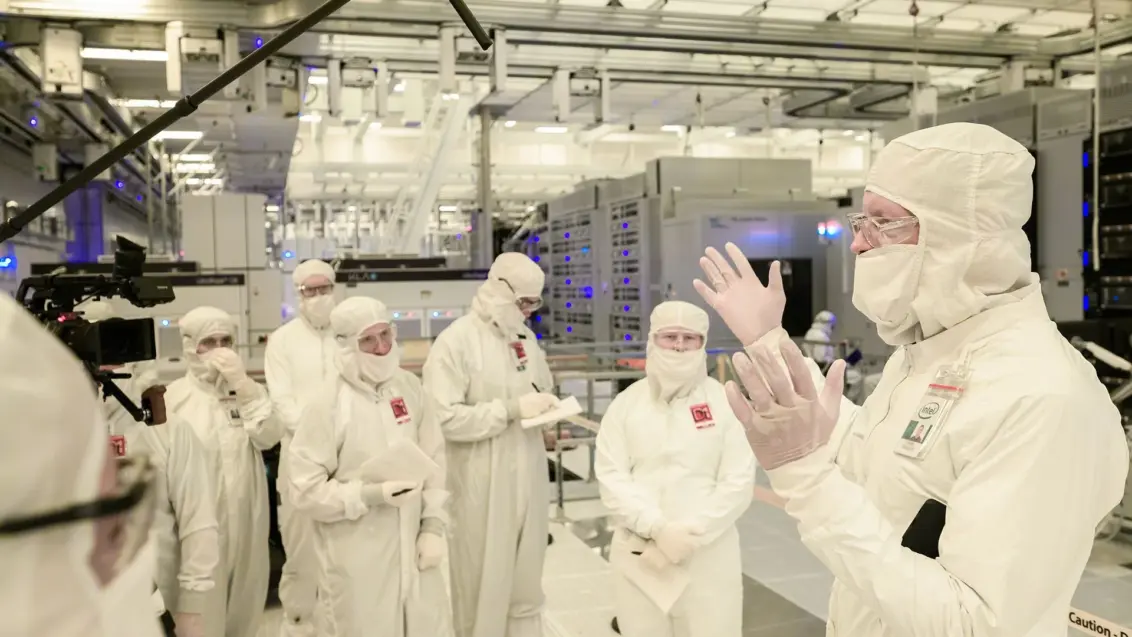 Intels erstes High NA EUV-Werkzeug in Betrieb.