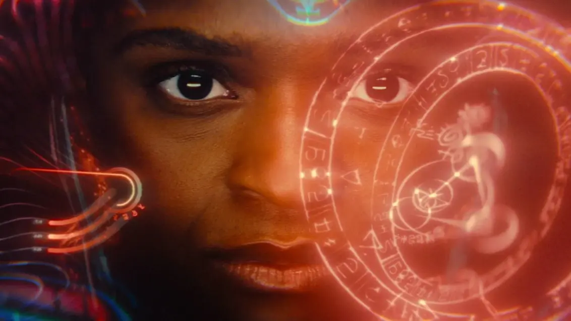Riri Williams in ihrem Superanzug in Ironheart