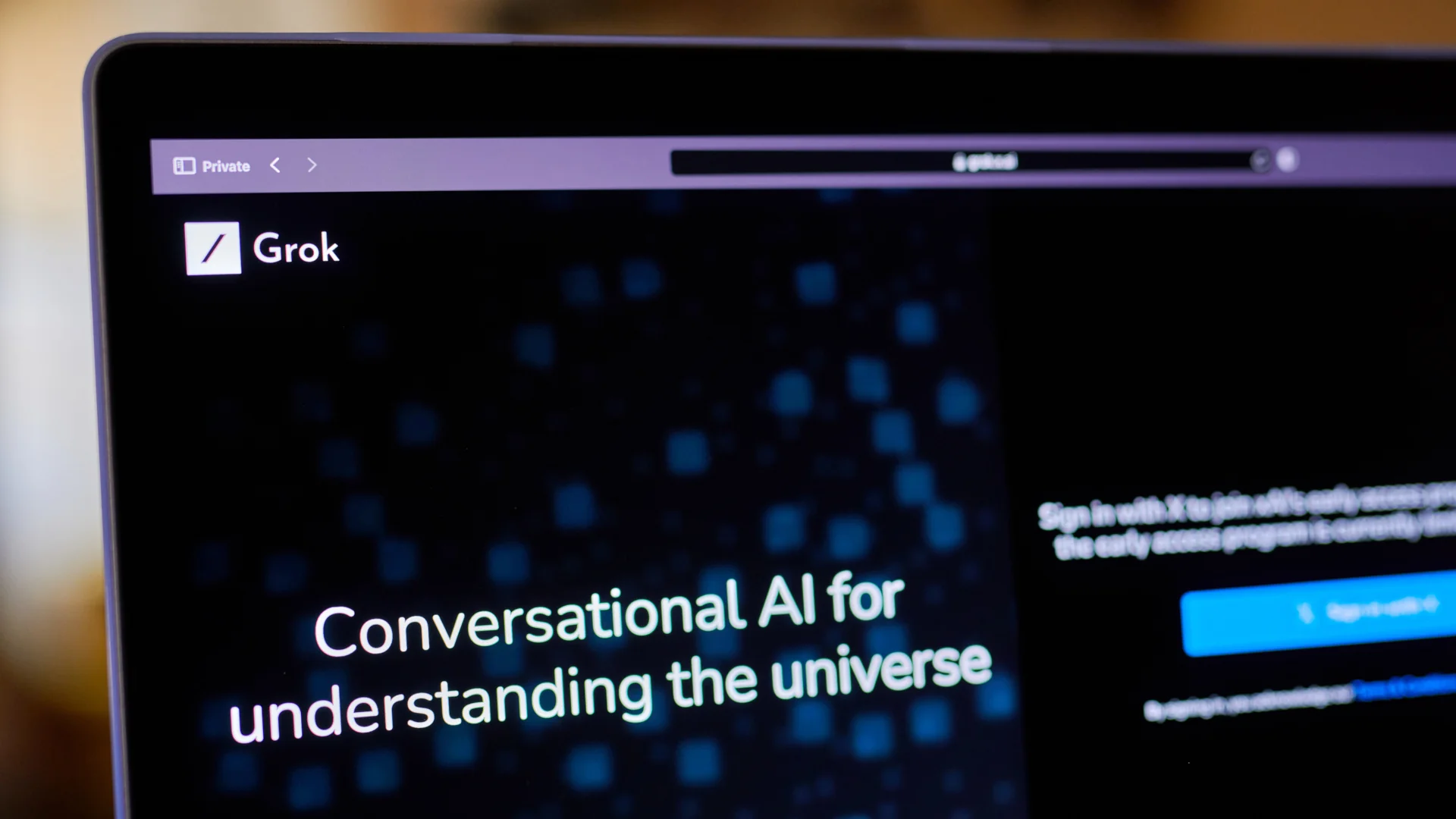 Die Grok-Website auf einem Laptop-Computer, arrangiert in New York, USA, am Mittwoch, 8. November 2023. Elon Musk hat seinen eigenen künstlichen Intelligenz-Bot namens Grok vorgestellt und behauptet, der Prototyp sei in mehreren Benchmarks bereits ChatGPT 3.5 überlegen.